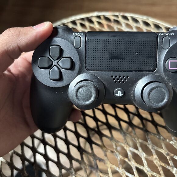 Sony PlayStation 4 PS4 DualShock 4 Wireless Controller Silver Black CUH-ZCT2E - Picture 4 of 10